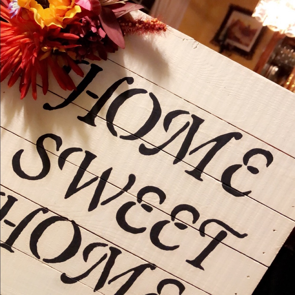 “Home Sweet Home”, wooden sign